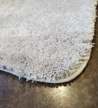 Load image into Gallery viewer, Charisma Bath Mat, Plush, Skid Resistant Backing, 24 in x 36 in, Color: Platinum