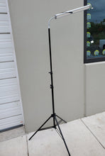Load image into Gallery viewer, Floor Lamp Grow Light, 28W LED Floor Stand Growing Light with Flexible Gooseneck, White and Red Light Spectrum.