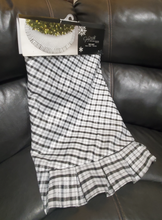Load image into Gallery viewer, Christmas Home & Hearth 52" Plaid Christmas Tree Skirt White/Black, Jaclyn Smith Collection