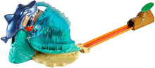 Load image into Gallery viewer, Mattel - Hot Wheels - City Shark Beach Battle Play Set FNB2, Age 5-8+