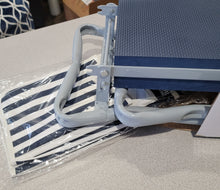 Load image into Gallery viewer, Go Garden Armour Kneeler And Seat With 2 Bonus Tool Pouches - Portable Garden Bench EVA Foam Pad With Kneeling Pad for Gardening
